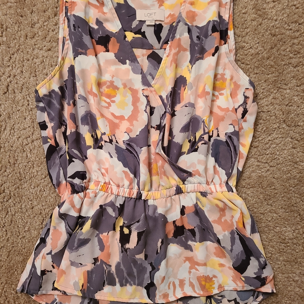 Sleeveless blouse